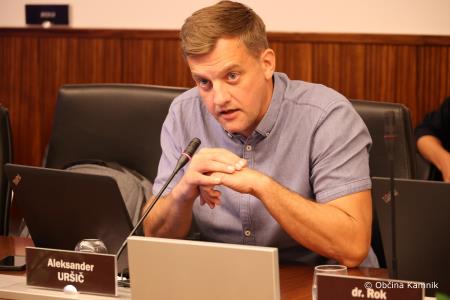 4. izredna seja Občinskega sveta Občine Kamnik (14)